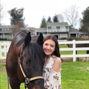 Meet your Posher, Julia